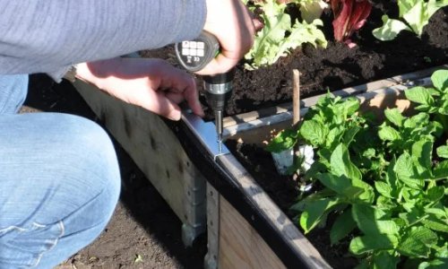 Hjbedets dilemma: trets charme, metalets styrke eller plastens lethed?