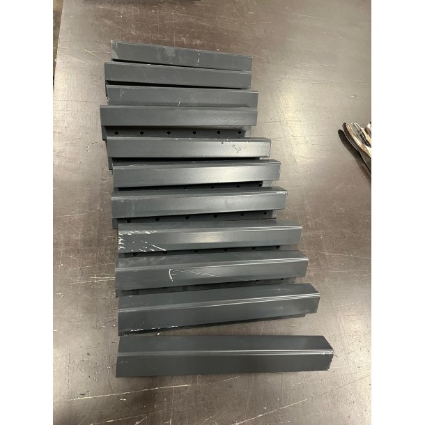 2. sortering - Hjrnestolpe i aluminium til hjbed TR/30 cm
