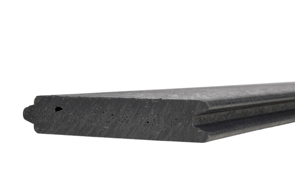 Brug Fer/not plastplanke 2,8x15(13,8)x360 cm Ural Black 4 stk. - Spar 7% til en forbedret oplevelse