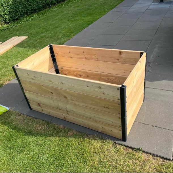 Forlngerbed i sibirisk lrk 60x120x120 cm