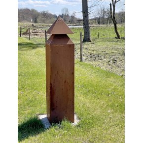 Pyramide lamper i corten