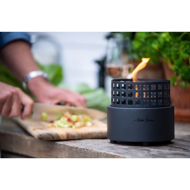 Paarl 18 metal black