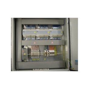 Fn Decentral Skab Model 8 399Ventiler, 20 Rrstreng, 6 Lysi Stald, 4 Disponible Udgange